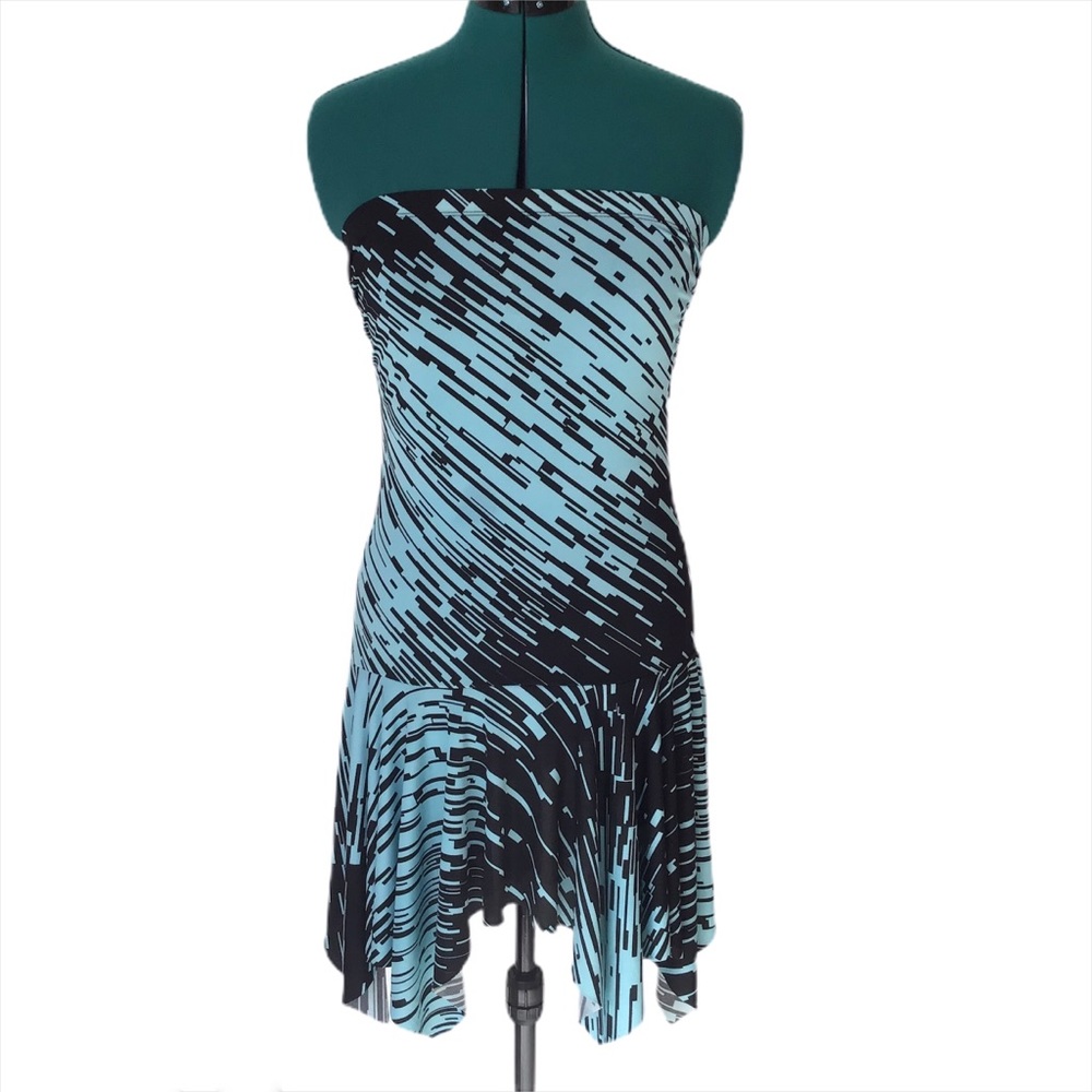 Fairweather Strapless Handkerchief Bottom Dress, M - Picture 6 of 16